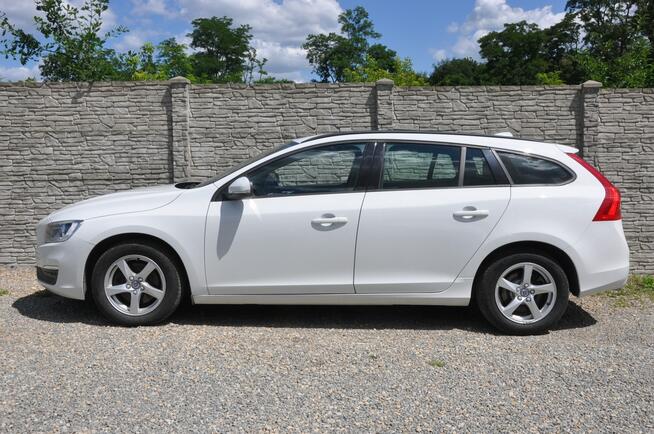 Volvo V60 2.0 5-cylindrów Pełny serwis w ASO Rozrząd wymieniony Dąbrowa Górnicza - zdjęcie 2