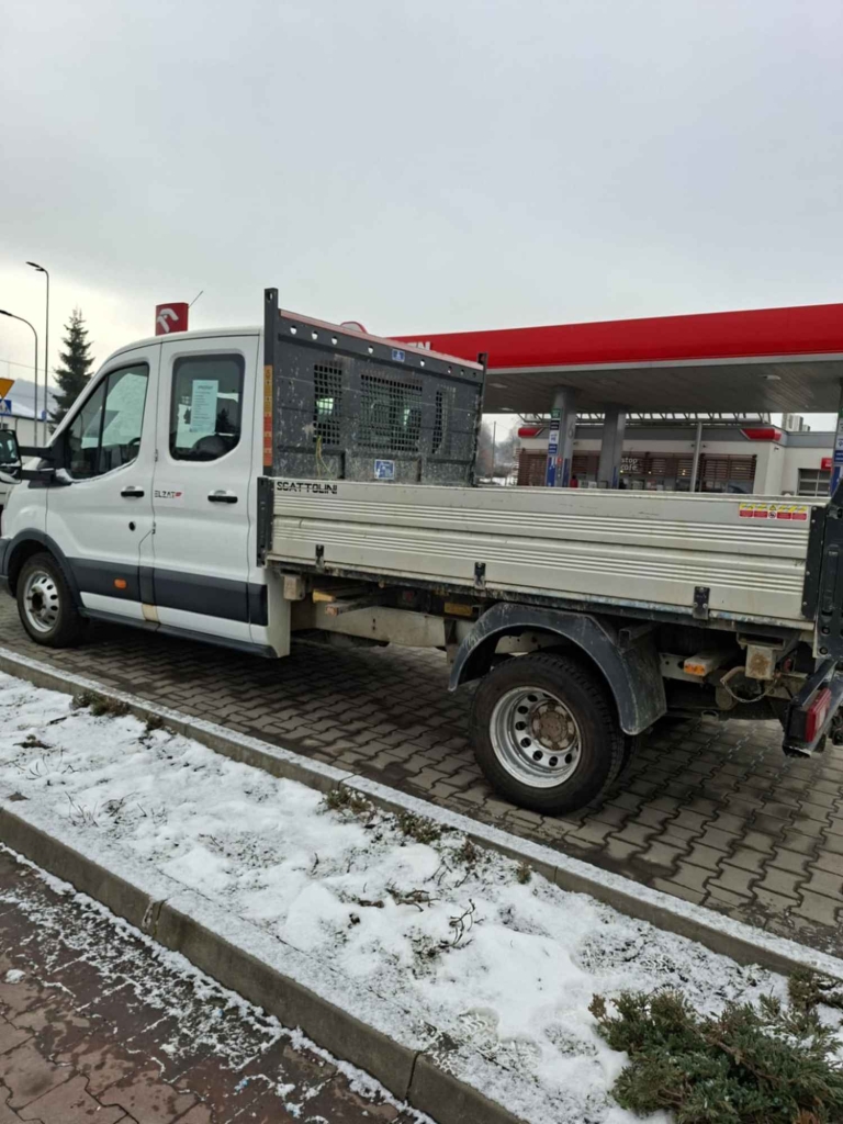 Sprzedam samochód Ford Transit z wywrotką 2.0 diesel z 2019 roku Nowa Huta - zdjęcie 2
