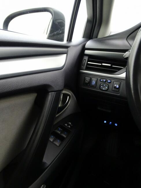 Toyota Avensis 2.0 D-4D Premium Salon PL! 1 wł! ASO! FV23%! Ożarów Mazowiecki - zdjęcie 12