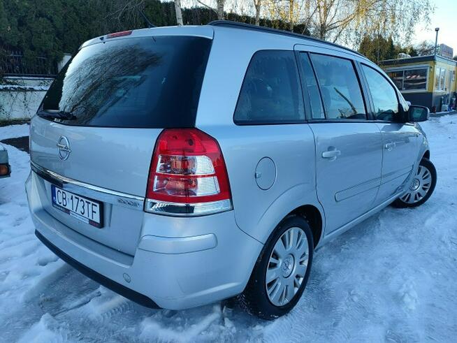Opel Zafira Bogata wersja* Zarejestrowany* Zadbany Bydgoszcz - zdjęcie 2