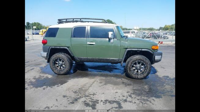 FJ CRUISER / 4x4 / 4.0 V6 Wrocław - zdjęcie 6