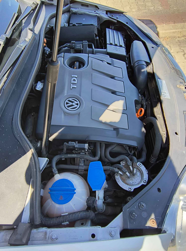 VW JETTA 2010 Oryginalny Lakier Salon Polska Radom - zdjęcie 12