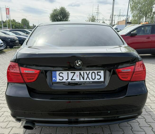 BMW 318 LIFT stan BDB zarejestrowany 1.8 143 km Climatron Gwarancja Żory - zdjęcie 10