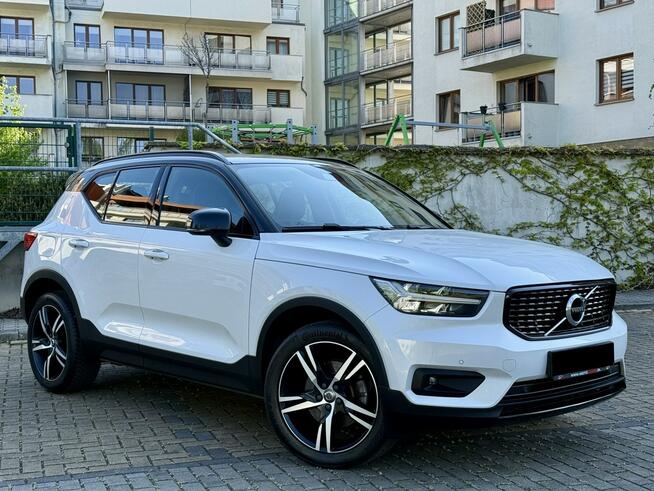 Volvo XC 40 2.0 B4 R-Design Faktura VAT 23% harman &amp; kardon Tarnowskie Góry - zdjęcie 4