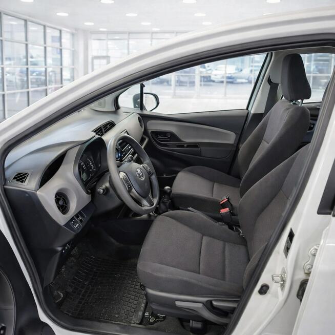 Toyota Yaris 2021 Tylko Salon Polska 1Właściciel GWARANCJA serwis ASO Białystok - zdjęcie 3