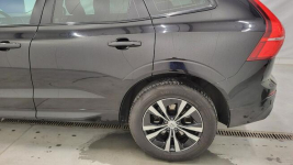 Volvo XC 60 B4 D AWD Momentum Pro aut Grójec - zdjęcie 9