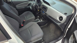 Toyota Yaris 1.5 HSD 100KM Salon PL Bezwypadkowy Serwis Otwock Mały - zdjęcie 9
