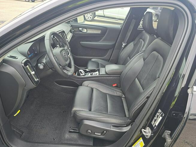 Volvo XC 40 Ultimate Bright Theme / 4x4 / niski przebieg Warszawa - zdjęcie 7