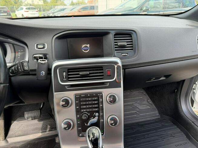 Volvo V60 automat, navi, kamera, AWD, gwarancja! Zbąszyń - zdjęcie 8