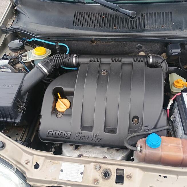 Fiat Albea 1.2 Benzyna 84 Tys Przebiegu 2003 Rok Sprzedaz Za Bychawa - zdjęcie 7