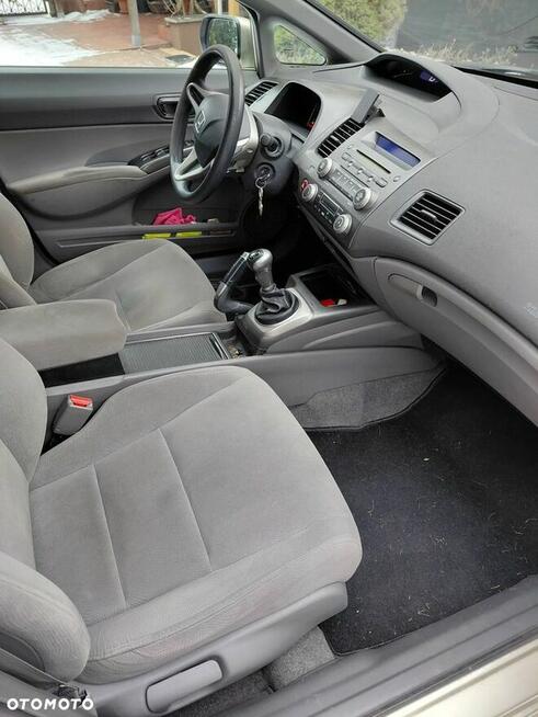 Honda Civic 1.8 Lublin - zdjęcie 7