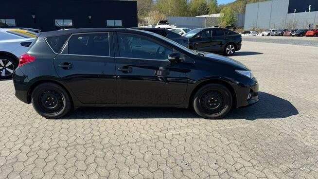 Toyota Auris Sadlno - zdjęcie 4