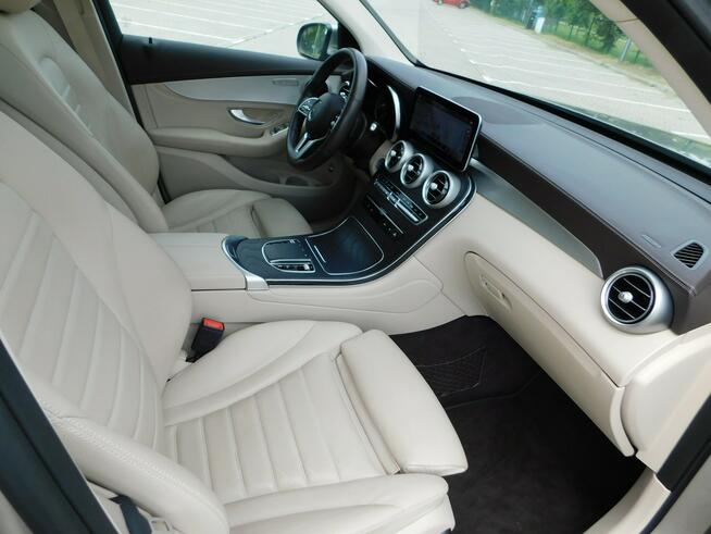 Mercedes GLC 200 z Gwarancją_Panorama_Kamera_Skóra-Beżowa_Model=2021 Żyrardów - zdjęcie 8