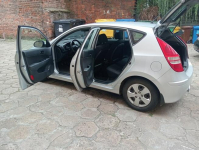 Sprzedam Hyundai I30 1.4 benzyna 2010 rok Śródmieście - zdjęcie 6