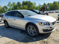 2017 VOLVO V60 CROSS COUNTRY PREMIER Katowice - zdjęcie 3