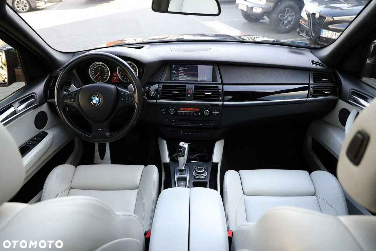BMW X5 2010 · 163 070 km · 4 395 cm3 · Benzyna Tychy - zdjęcie 5