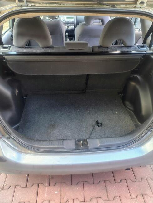 Honda Jazz mało używana przez córkę, klimatyzacja dziala Uwieliny - zdjęcie 4