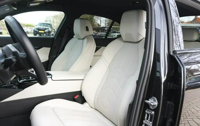 520d xDrive, rabat 102 541 zł , Pakiet sportowy M Pro Warszawa - zdjęcie 9