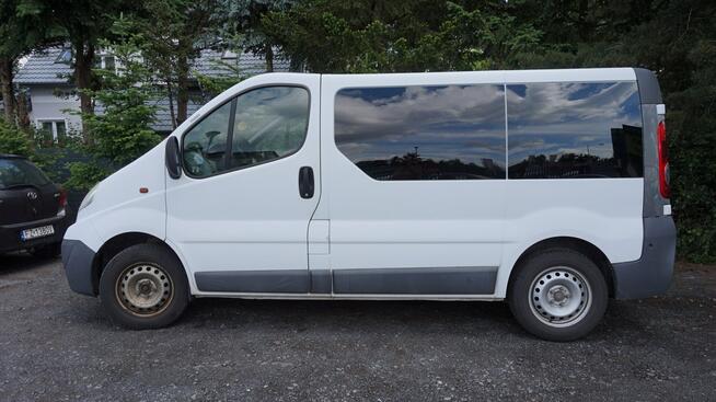 Opel Vivaro zarejestrowany, ubezpieczony. Gwarancja. Polecam !!! Zielona Góra - zdjęcie 8