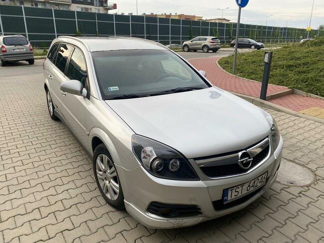 Syndyk sprzeda pojazd marki Opel Vectra Kielce - zdjęcie 2