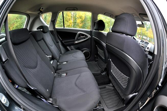 Toyota RAV-4 2.2 D-CAT 177KM 4x4 Climatronic Xenon Płock - zdjęcie 9