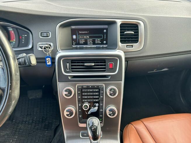 Volvo V60 HYBRID Nowe Iganie - zdjęcie 12