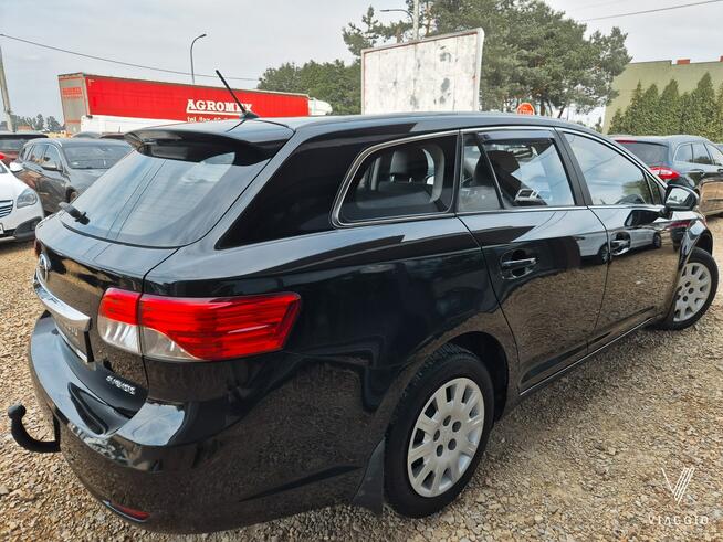 Avensis 1.8 benzyna Sol 147km KAMERA hak NAVI serwis BEZYWPADEK 2013 Tychy - zdjęcie 4