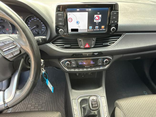Hyundai I30 1.6 CRDI 110km Premium LED kamera NAVI asystent 2017 Tychy - zdjęcie 4