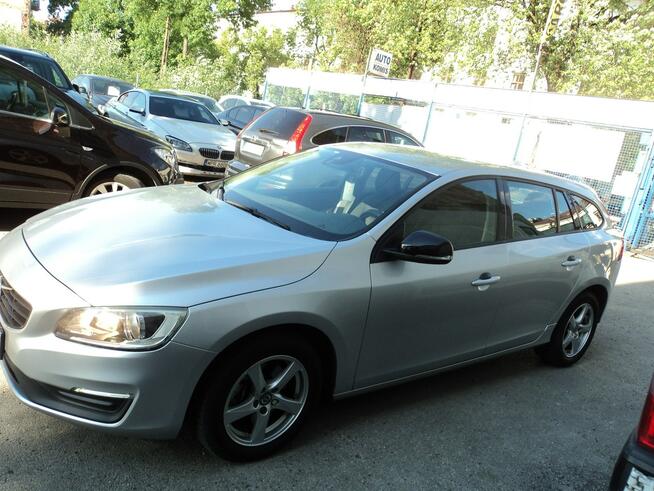 sprzedam ładne VOLVO V60 Z 2016R 1.6 TDI 150KM Lublin - zdjęcie 4