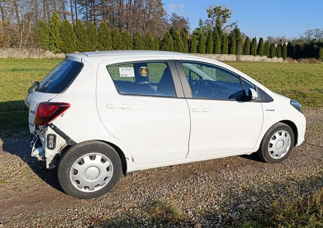 Toyota Yaris 1.5 hybrid 100   40tys.km! Pleszew - zdjęcie 5