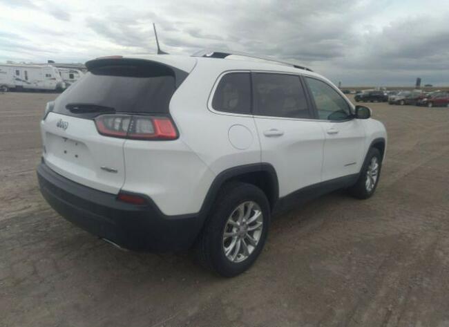 Jeep Cherokee 2019, 3.2L, 4x4, po gradobiciu Warszawa - zdjęcie 4