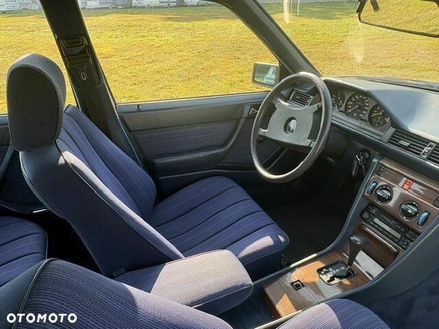 Mercedes-Benz W124 (1984-1993) Wiórek - zdjęcie 11