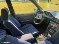 Mercedes-Benz W124 (1984-1993) Wiórek - zdjęcie 11