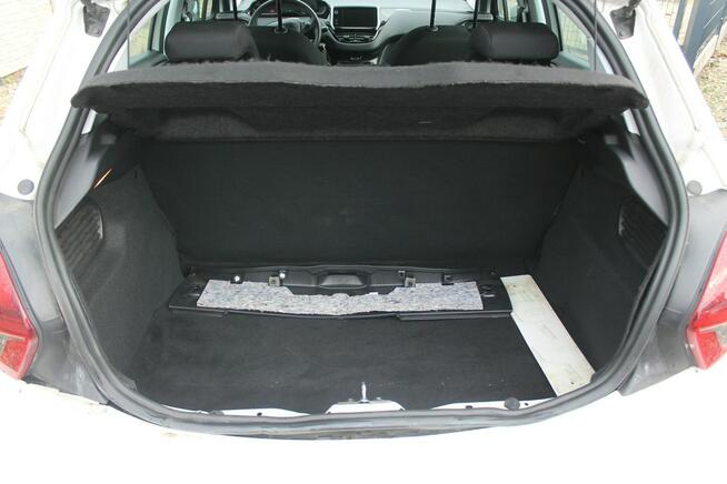 Peugeot 208 Ostrów Wielkopolski - zdjęcie 12