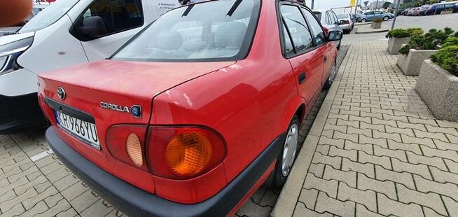 Toyota Corolla e11 lift prod 2000 poj. 1.4 vvt-i 97KM sedan Kraków - zdjęcie 4