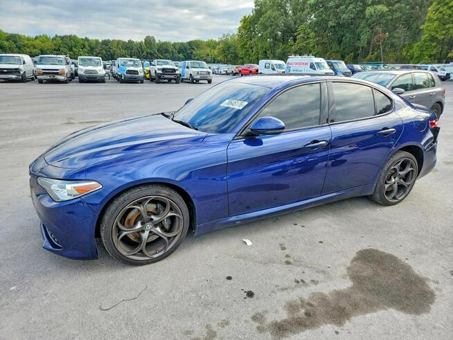 Alfa Romeo Giulia Wersja Ti / AWD / niski przebieg Warszawa - zdjęcie 3