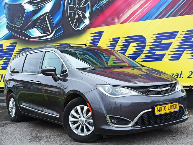 Chrysler Pacifica 3.6 V6, 2,5 roku w kraju, Bezwypadkowy Rzeszów - zdjęcie 1