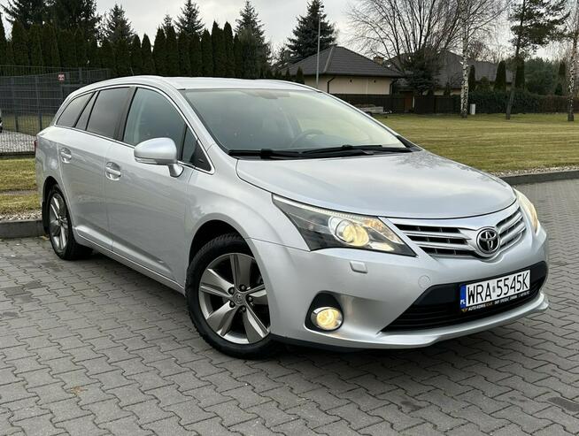 Toyota Avensis ***REZERWACJA***FULL*LEDY*Kamera*Cofania*Grzane*Fotele Kotarwice - zdjęcie 3