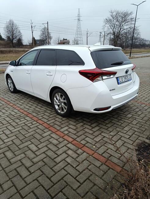 Toyota Auris 1.8 Premium hybryd +CNG 2018 kombi Lublin - zdjęcie 10