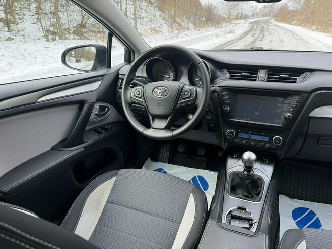 Toyota Avensis 2.0 D-4D Edition S Jaworzno - zdjęcie 10