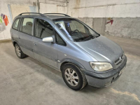 Opel Zafira, Ford Transit Connect, przyczepy lekkie - 3 szt.