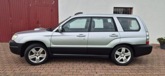 Subaru Forester 4x4-SZYBERDACH-TEMPOMAT Paproć - zdjęcie 4
