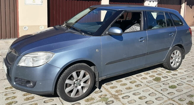 Do sprzedania samochód Skoda Fabia II Rzeszów - zdjęcie 3