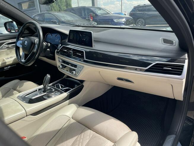 BMW 750 Salon PL xDrive Pamięć Harman/Kardon Kamera Pneumatyka Gliwice - zdjęcie 9