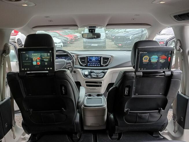 Chrysler Pacifica Janów Lubelski - zdjęcie 11