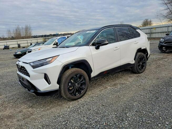 Toyota RAV-4 / HYBRYDA / 4x4 / bogate wyposażenie / niski przebieg / Tarnów - zdjęcie 1