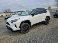 Toyota RAV-4 / HYBRYDA / 4x4 / bogate wyposażenie / niski przebieg /