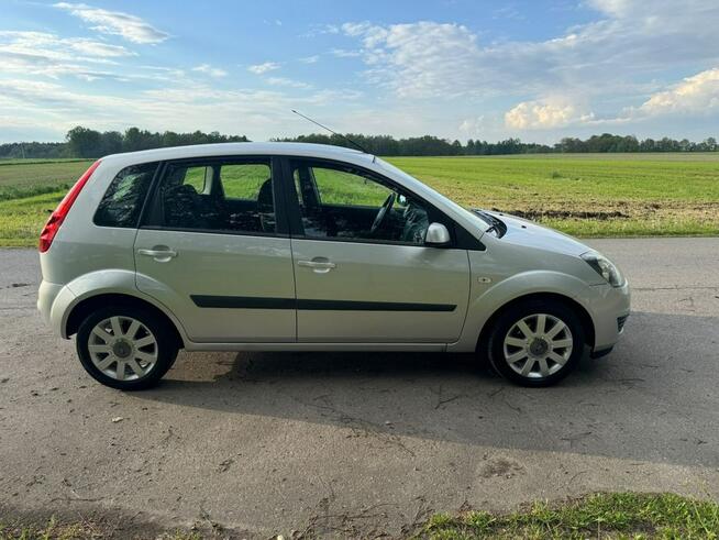 Ford Fiesta Bez korozji, bezwypadkowy, bardzo dobrym stan Kobielice - zdjęcie 4