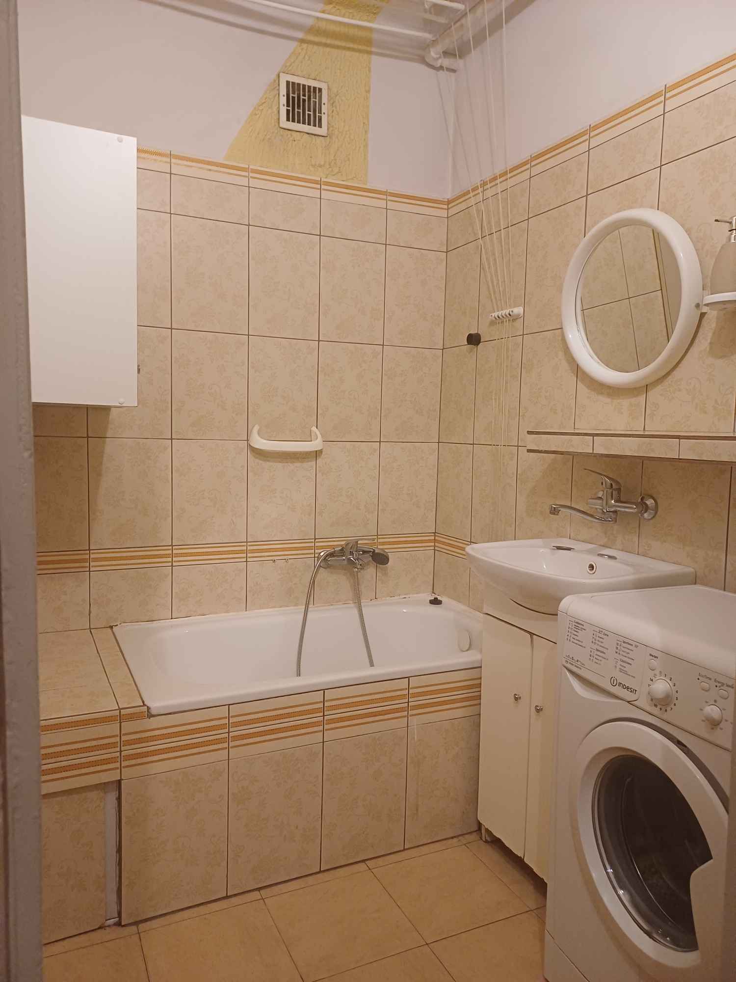 Wynajem M-4 Tysiąclecie Częstochowa - zdjęcie 8