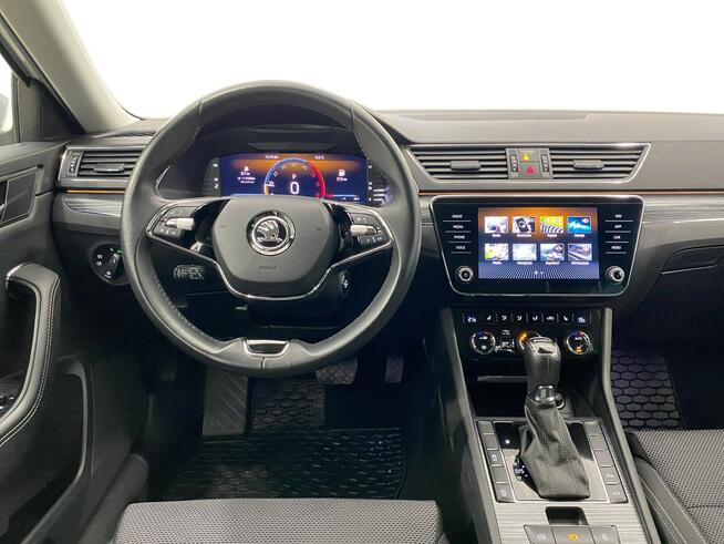 Skoda Superb 2.0 TDI SCR STYLE 4X4 DSG Warszawa - zdjęcie 9
